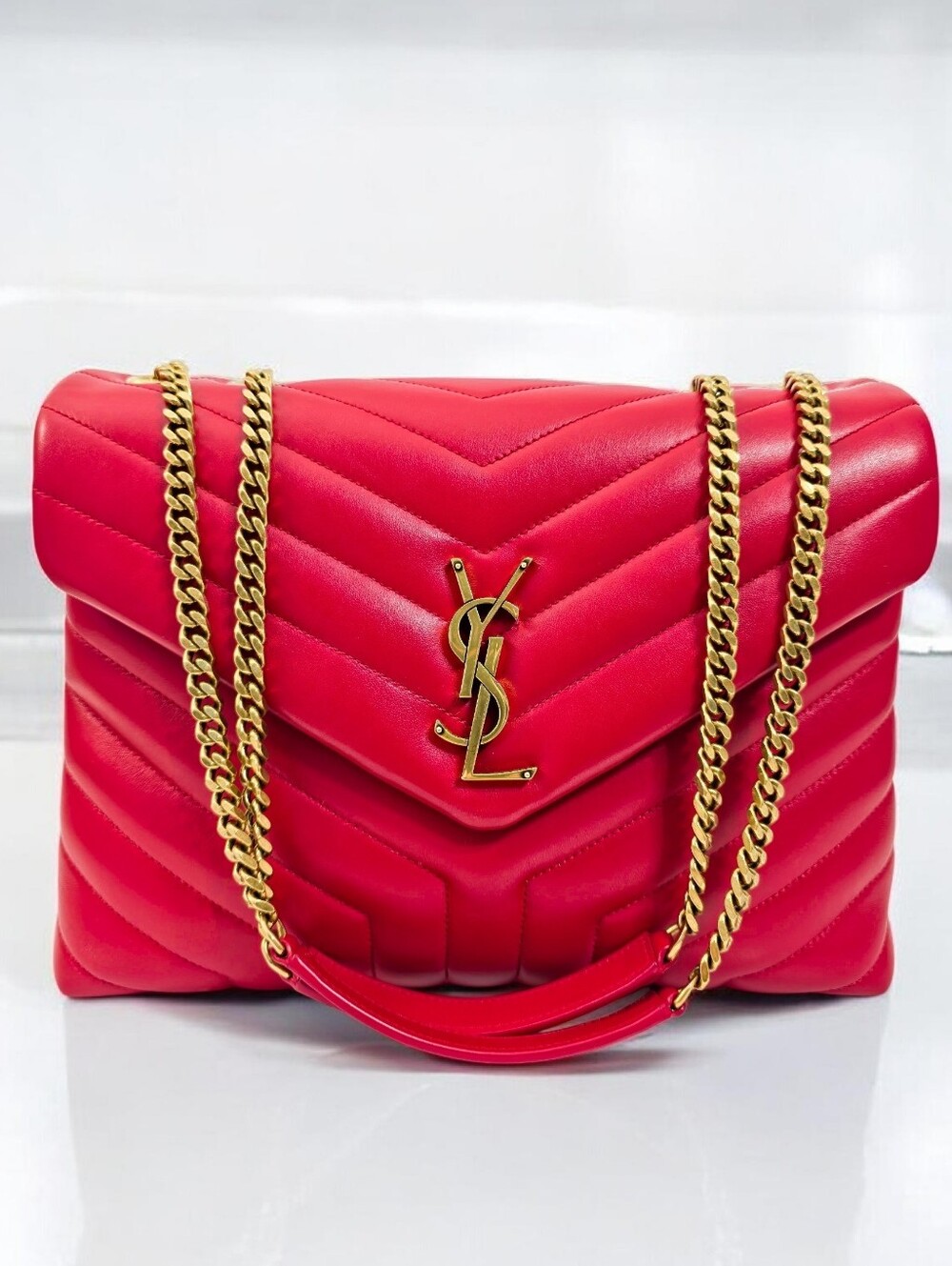 Saint Laurent Loulou medium YSL Shoulder Bag in Quilted Red leather